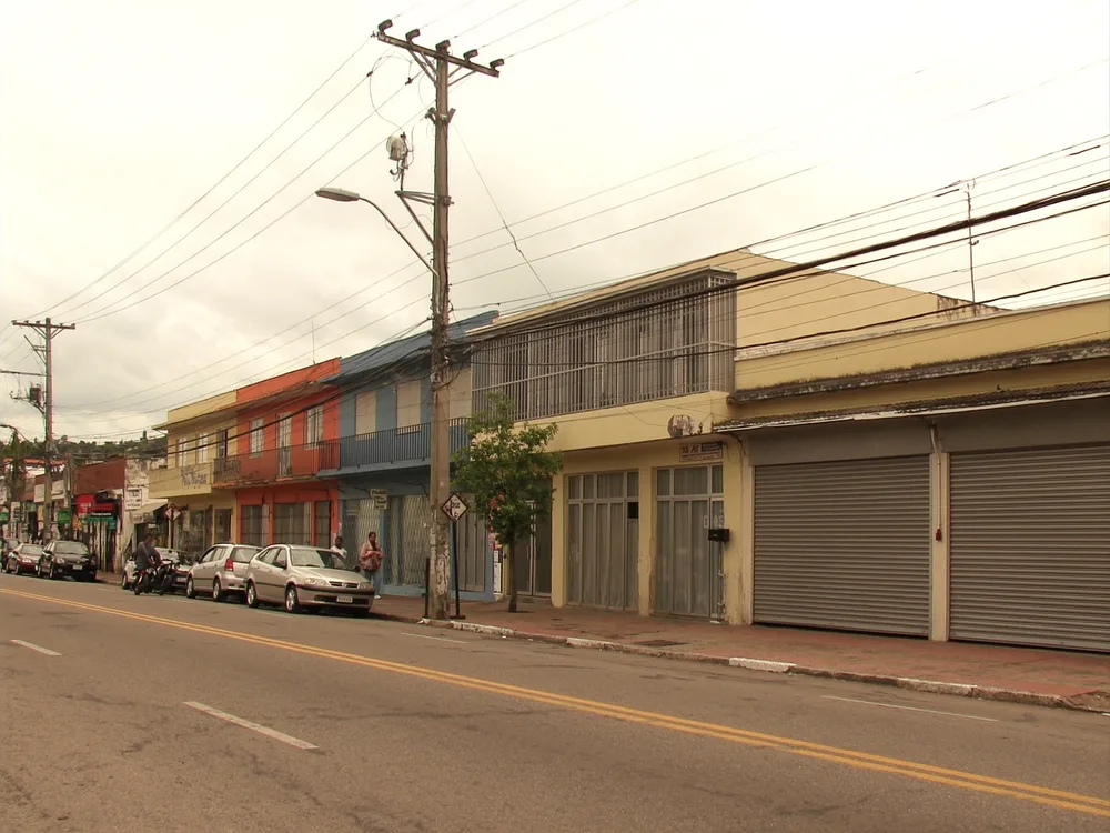 Residências e comércio na Vila Guilherme, São Paulo